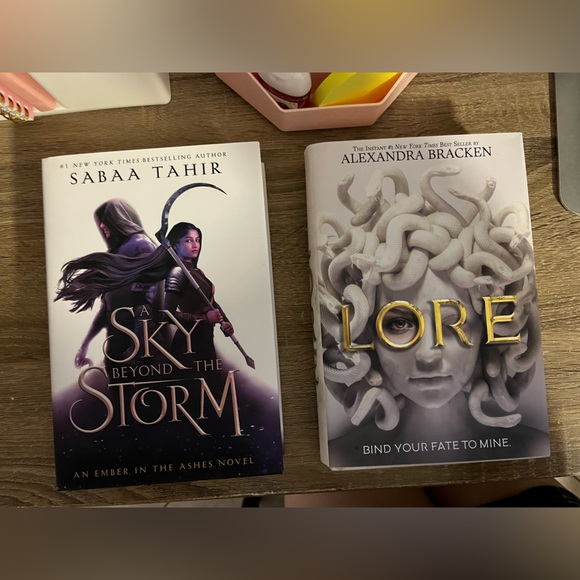 ASSORTER BUNDLE OF 6 BOOKS - Picture 3 of 7